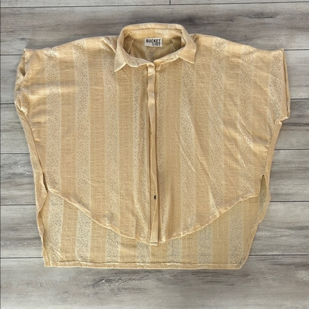 Bucket List oversized beach wear button down shirt size medium